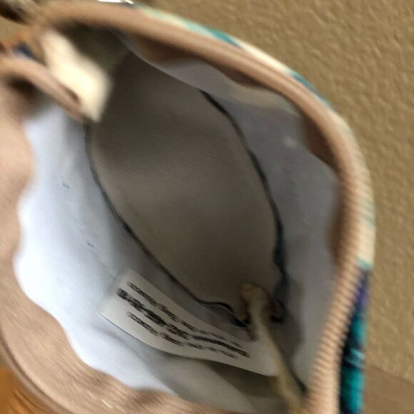 New Bahamas  Zipper Coin Purse Wallet Keychain Pouch - Picture 3 of 4